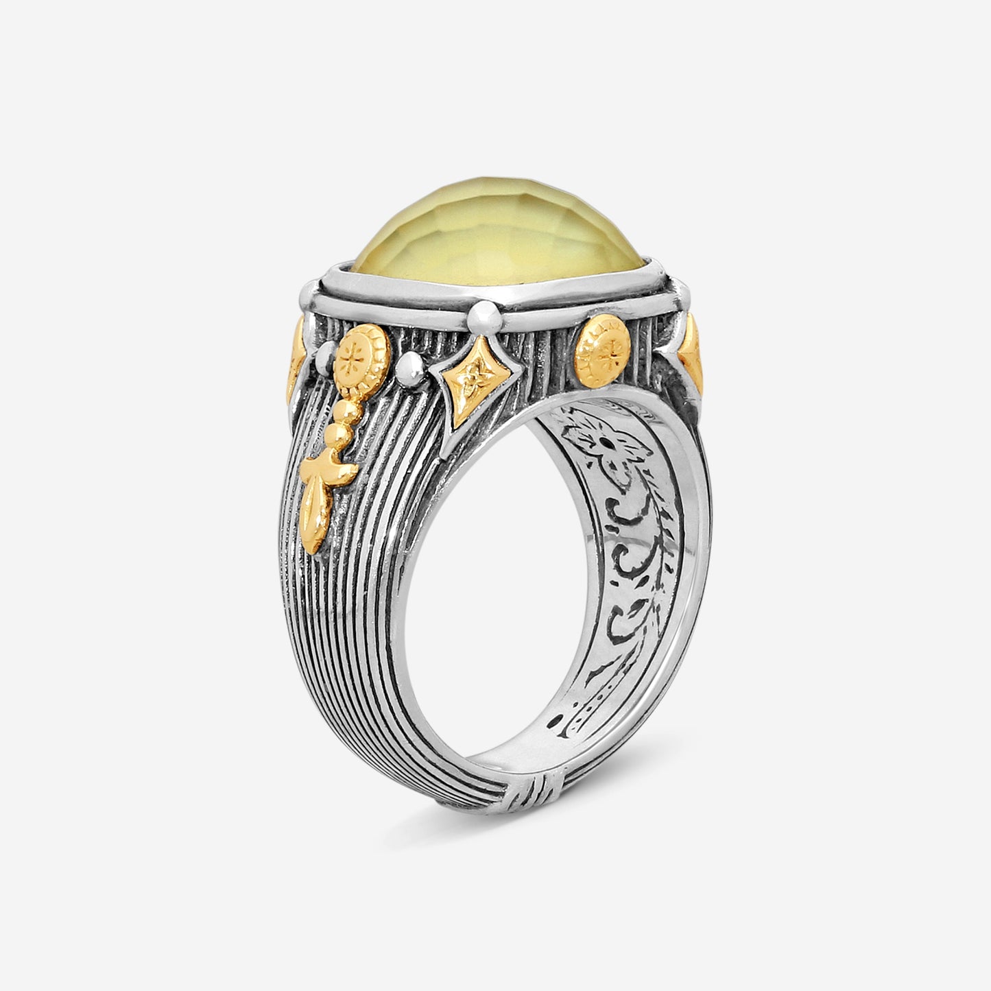 KONSTANTINO – “Gen K 2” Sterling Silver & 18K Yellow Gold, Yellow Agate Triplet Ring (YAT: 11.8 mm) – DMK2148-649 S7

Center (YAT): 11.8 mm
Ring Size: 7.0
Width: 0.12 in.