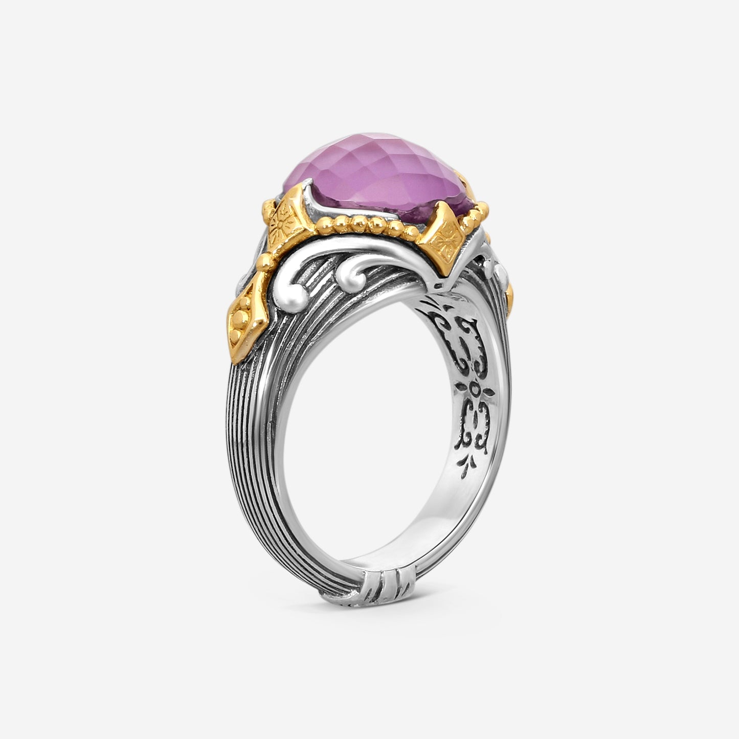 KONSTANTINO – “Gen K 2” Sterling Silver & 18K Yellow Gold, Pink Corundum Doublet Ring (PCD: 11.5 mm) – DMK2149-652 S7

Center (PCD): 11.5 mm
Ring Size: 7.0
Width: 0.12 in.