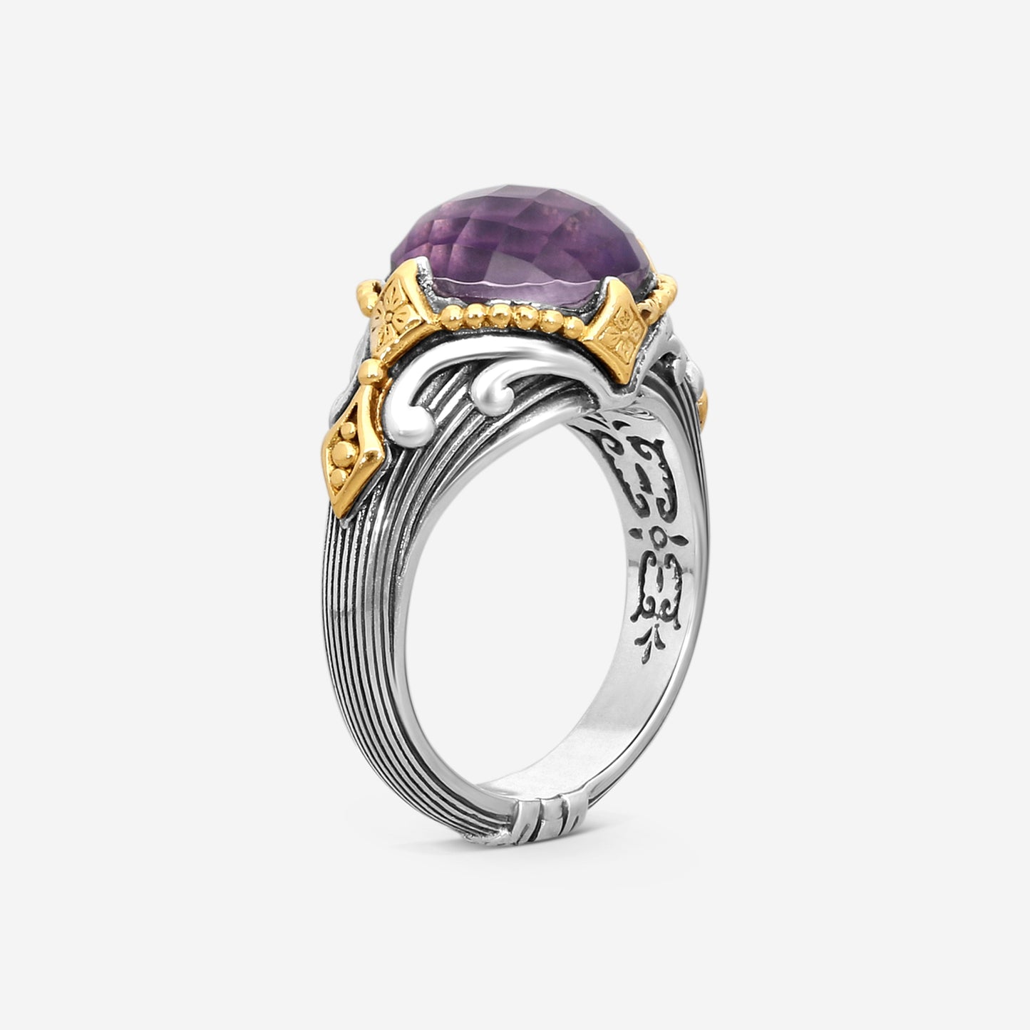 KONSTANTINO – “Gen K 2” Sterling Silver & 18K Yellow Gold, Amethyst Triplet Ring (AT: 11.5 mm) – DMK2149-653 S7

Center (AT): 11.5 mm
Ring Size: 7.0
Width: 0.12 in.