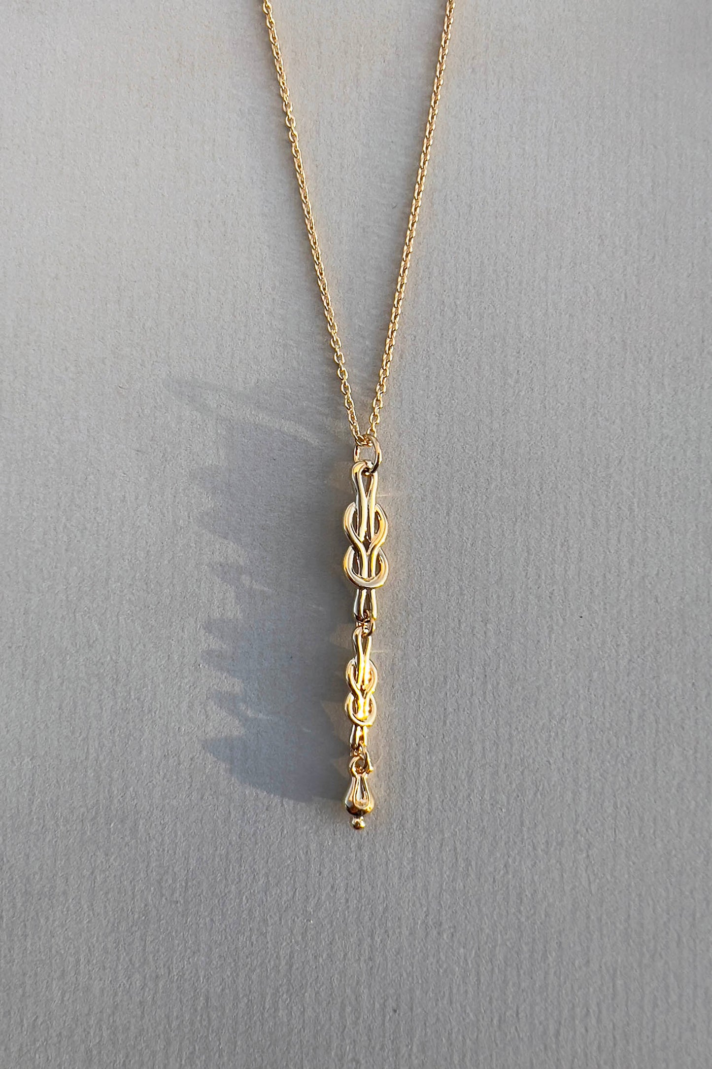 Hecate Lavalier Necklace Gold