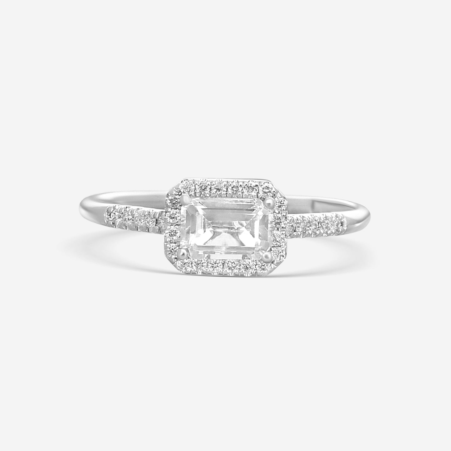 SUZANNE KALAN - 14K White Gold Diamond and White Topaz Ring (Gross: 1.6 gr.; DIA: 0.14 ct. twd.) - PR530-WGWT-6.5

Ring Size: 8