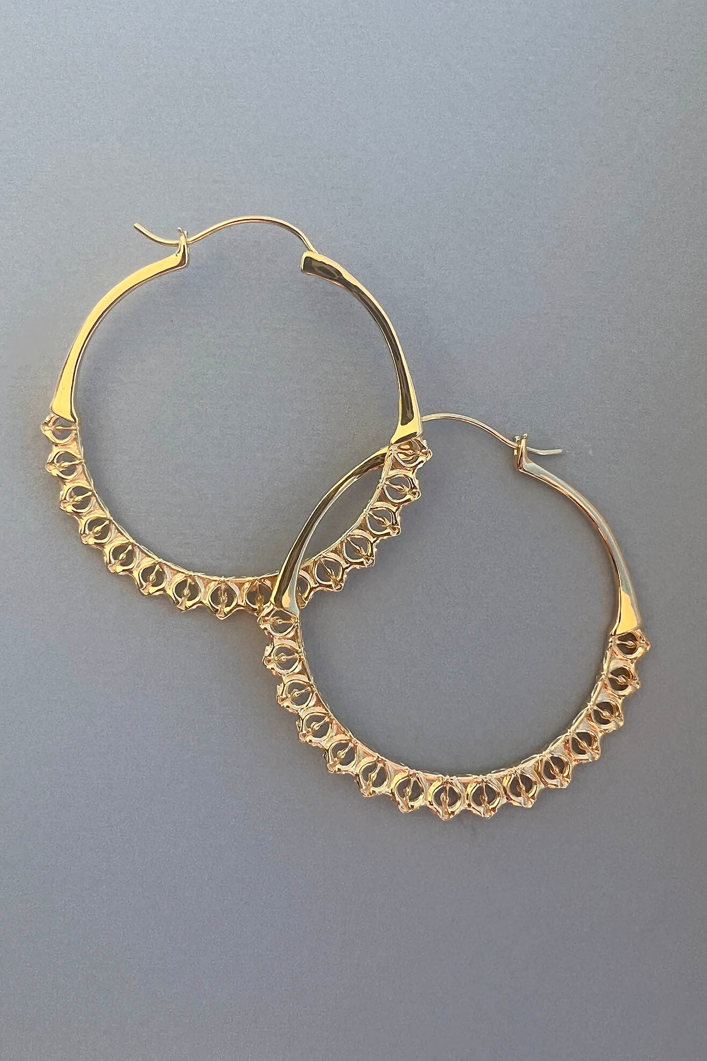 Calla Hoops Gold Medium